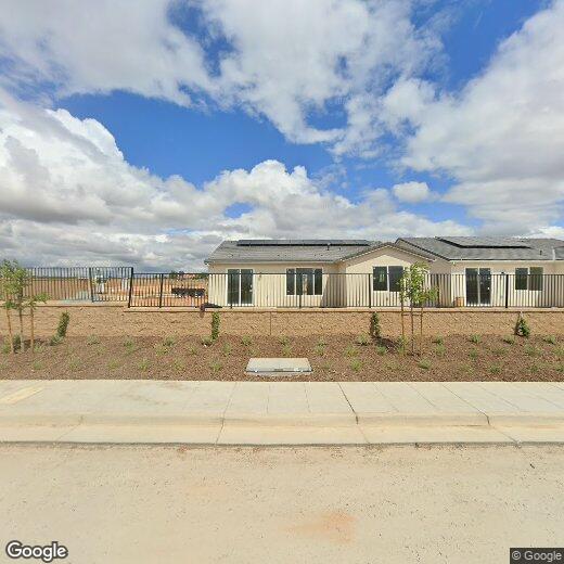 Foto principal - Brand New Former Model Home in Riverstone