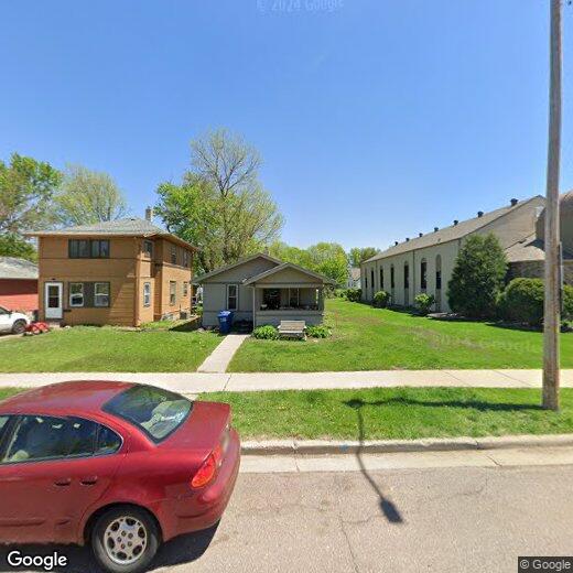 1928 S Summit Ave, Sioux Falls, SD 57105 House Rental in Sioux Falls