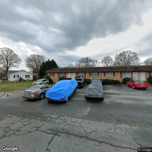 Primary Photo - 414 College St