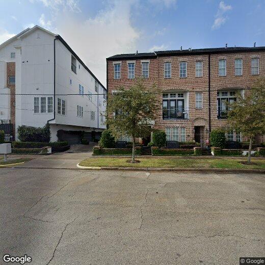 Foto principal - 1030 Live Oak St