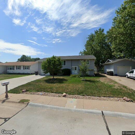 Primary Photo - 203 W H St