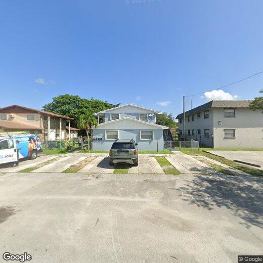 Foto principal - 7321 NW 37th St