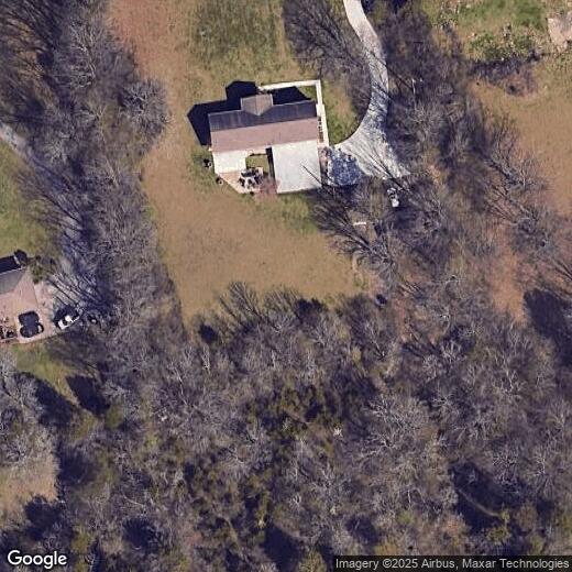 Foto principal - 5 bedroom home on 4 ACRES