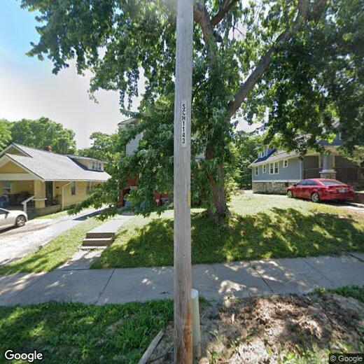 Foto principal - 5035 Woodland Ave