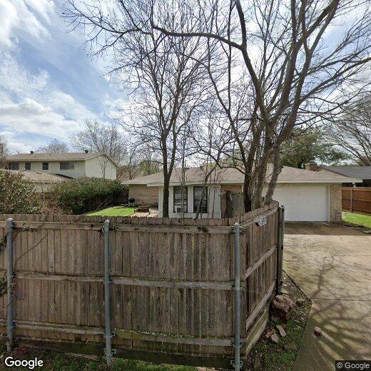 Primary Photo - 2605 Peppertree Pl