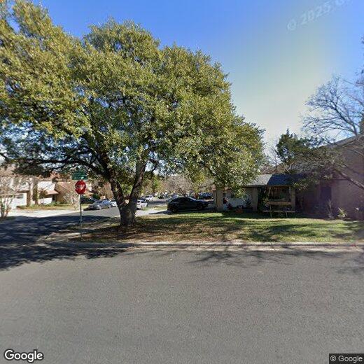 Foto principal - 2905 Kinney Oaks Ct