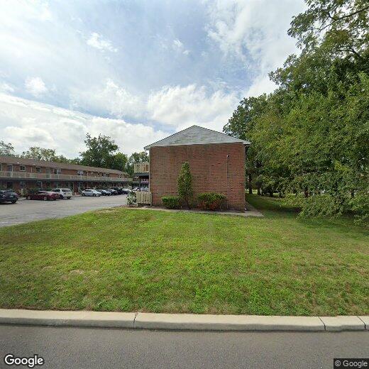 Primary Photo - 191 W Hampton St