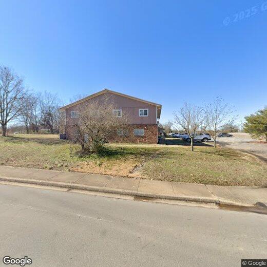 Primary Photo - 2401 W Main St