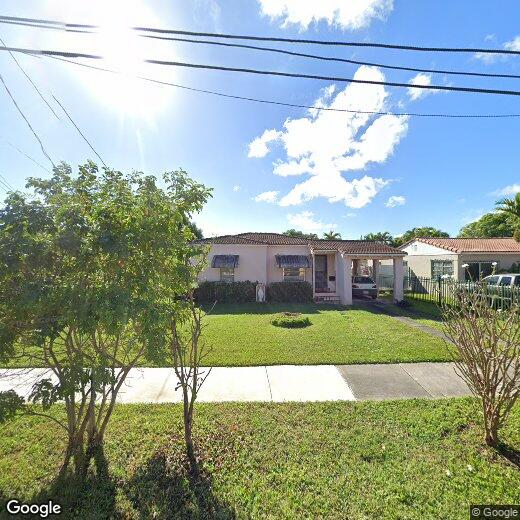 Foto principal - 3030 NW 3rd St