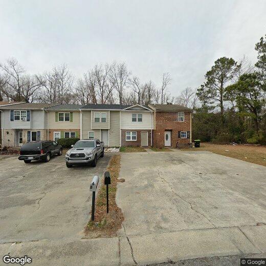 Foto principal - 80 Balsam Rd