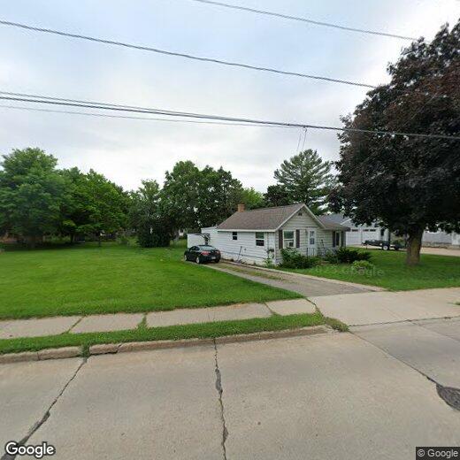 1717 W Murdock Ave, Oshkosh, WI 54901 House Rental in Oshkosh, WI
