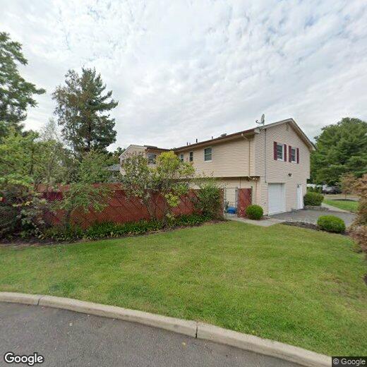 Primary Photo - 19 Glen Dr