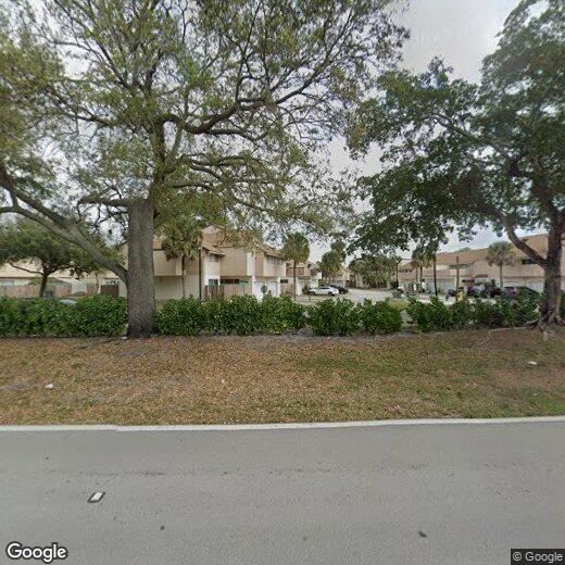Foto principal - 8247 NW 8th Pl