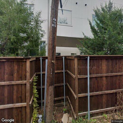 Foto principal - 5714 McCommas Blvd