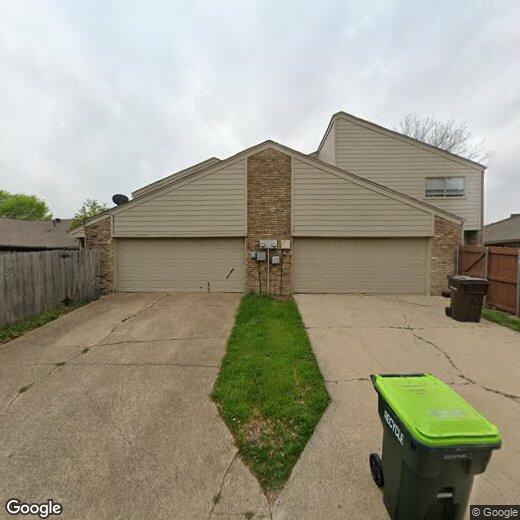 Primary Photo - 3100 Townbluff Dr