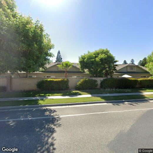Primary Photo - 9303 N Maple Ave