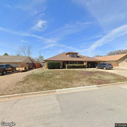 Primary Photo - 908 NW Folkstone Way
