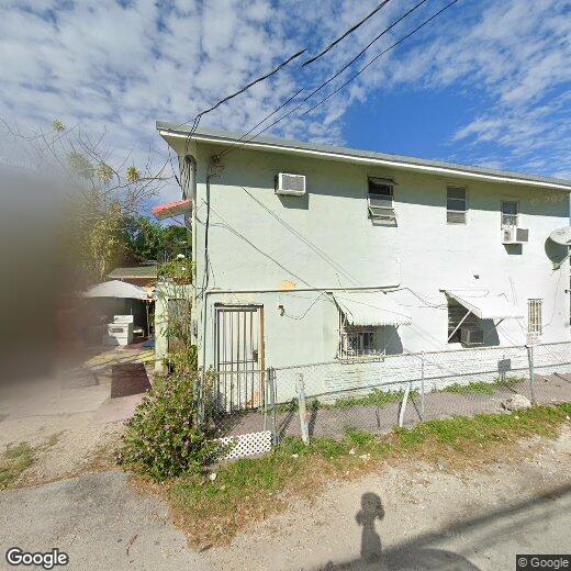 Foto principal - 1805 SW 4th St