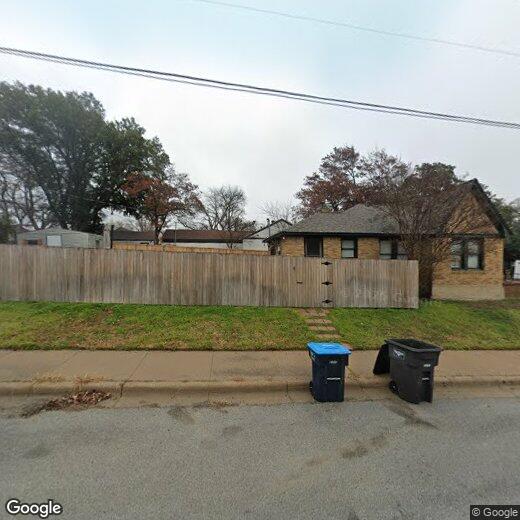 Primary Photo - 4132 Pershing Ave