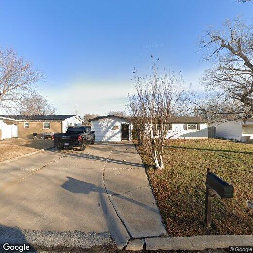 Primary Photo - 4 br, 2 bath House - 633 SW 45th Street
