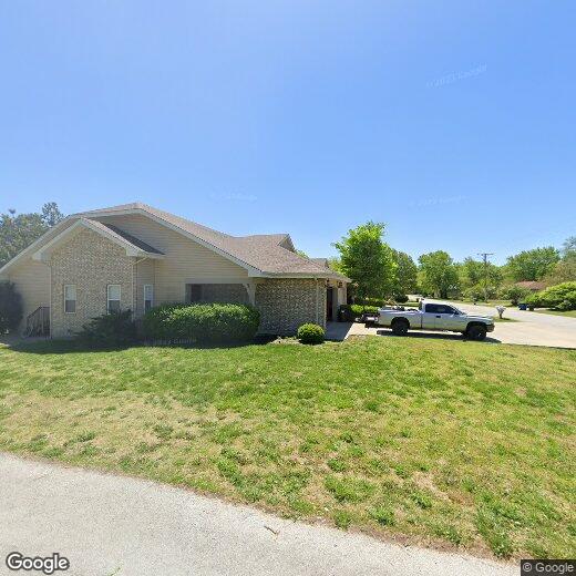 Primary Photo - 550-550 Highlandville Rd