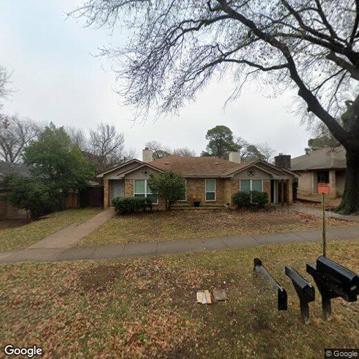 Foto principal - 721 Oakwood Ln