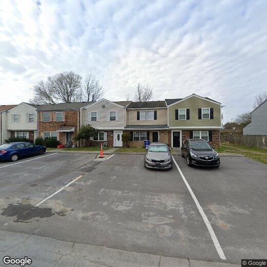 Primary Photo - 518 Myrtlewood Cir
