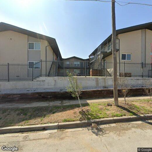 Primary Photo - 523 N Ewing Ave