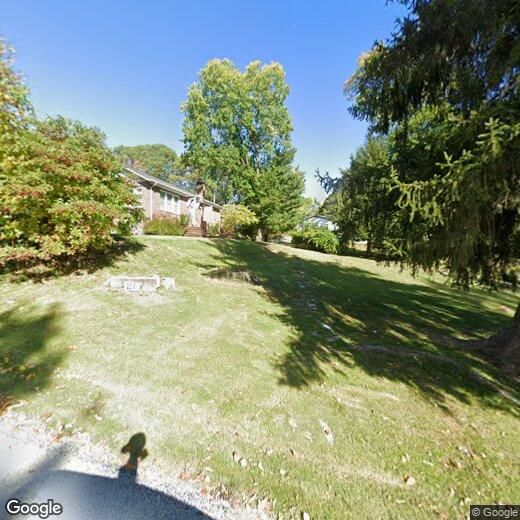 21 Creston Dr, Belleville, IL 62223 House Rental in Belleville, IL