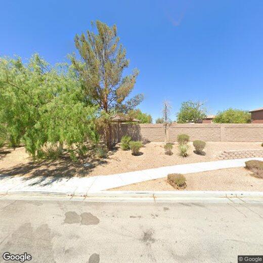 Foto principal - 5332 Carlsbad Heights St