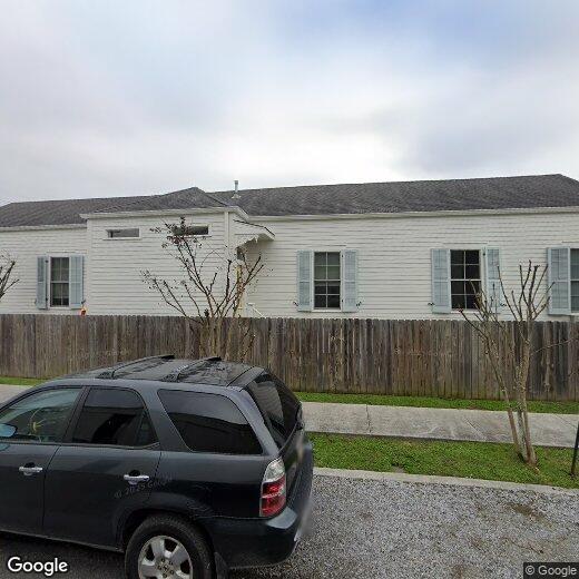 Primary Photo - 4734 Laurel St