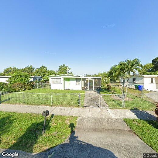 Primary Photo - 137 NW 29th Ave