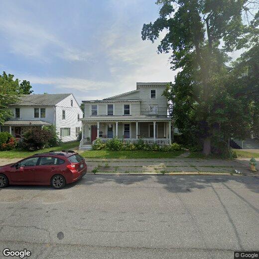 812 Warren St, Hudson, NY 12534 Apartment for Rent in Hudson, NY