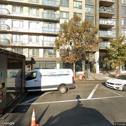 Primary Photo - 4 AVENUE