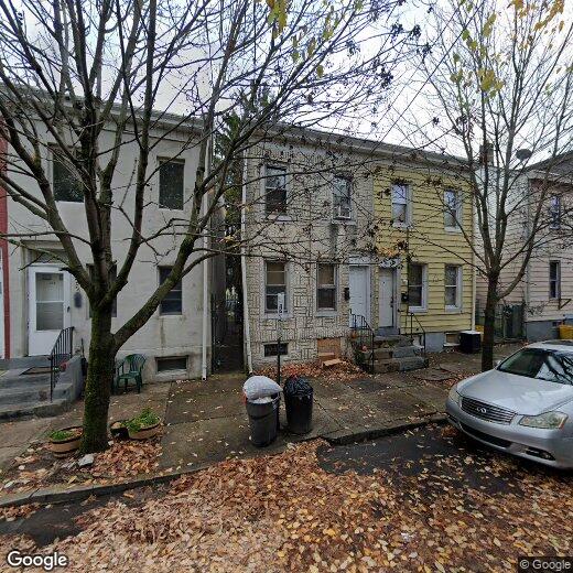 Foto principal - 384 3rd St