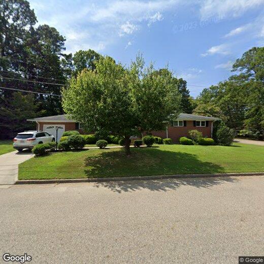 Foto principal - 223 Christopher Wren Rd
