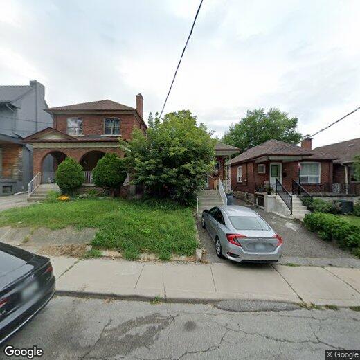 217 Atlas Ave, Toronto (HumewoodCedarvale), ON M4R 1E2 House for
