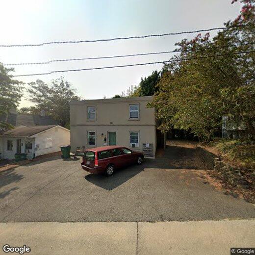 Foto principal - 346 E Independence Blvd