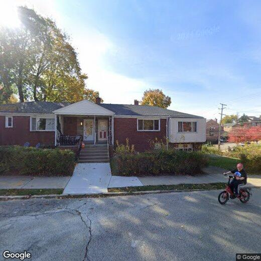 Foto principal - 6306 Burchfield Ave