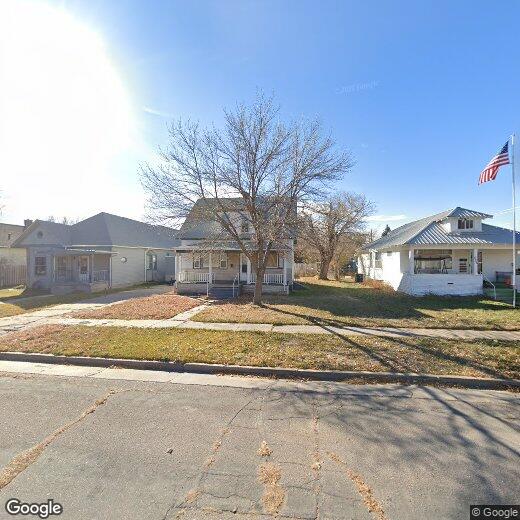 Primary Photo - 421 Pine St