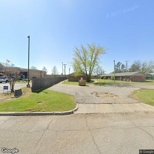 Primary Photo - 8020 E 2nd St S