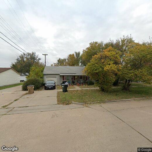 Primary Photo - 315 N Walnut St