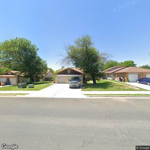 Foto principal - 12200 Thompkins Dr