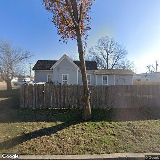 Primary Photo - Gorgeous 3 bedroom in the heart of Broken ...