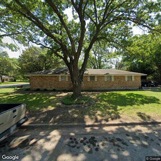 Foto principal - 301 Woodlawn Dr