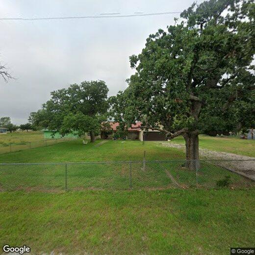 560 W Lakecrest Dr, Bluffton, TX 78607 House Rental in Bluffton, TX