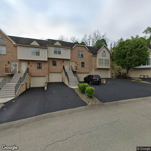 Foto principal - 305 Berrington Ct