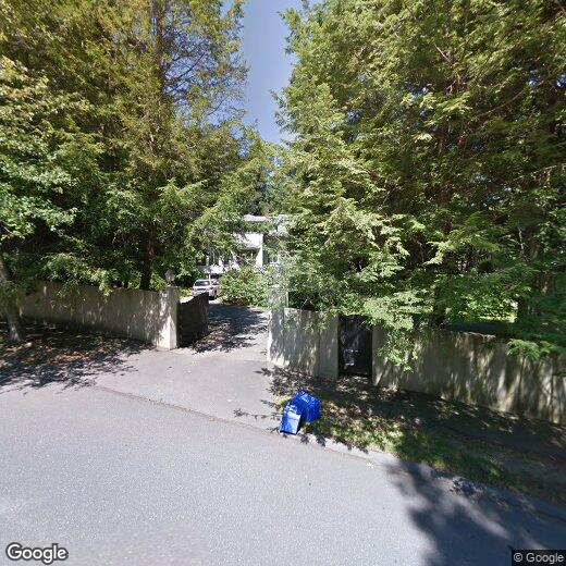 Primary Photo - 32 Edgewood Rd