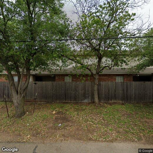 Foto principal - Newly Renovated 3/3 Townhome Blocks from B...