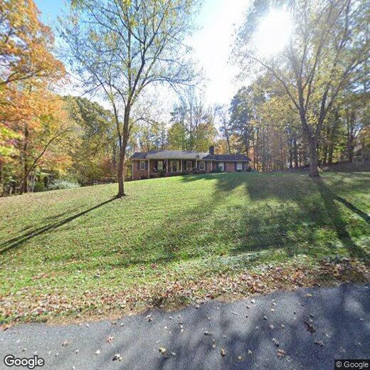 373 Buena Vista Dr, Pilot Mountain, NC 27041 House Rental in Pilot